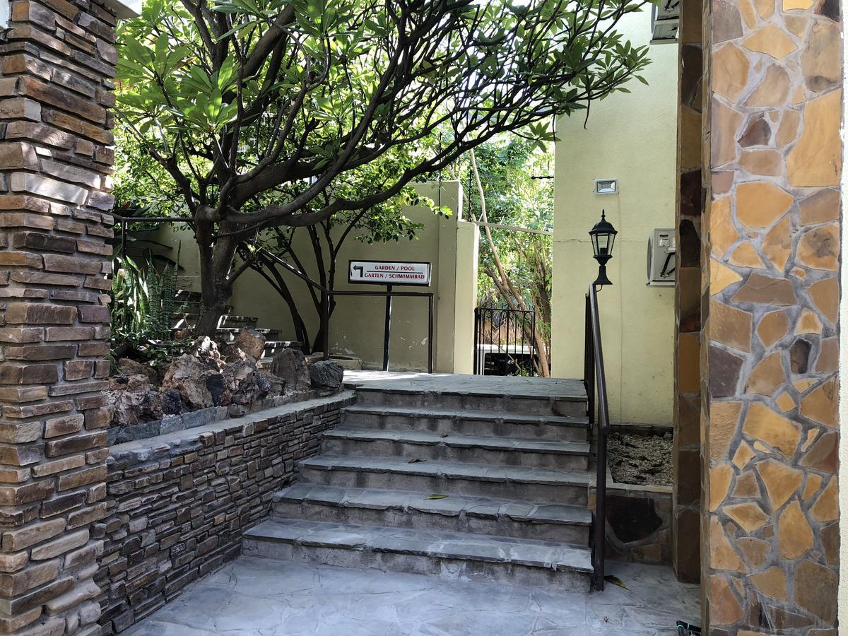 Hotel Pension Steiner Windhoek Eksteriør bilde