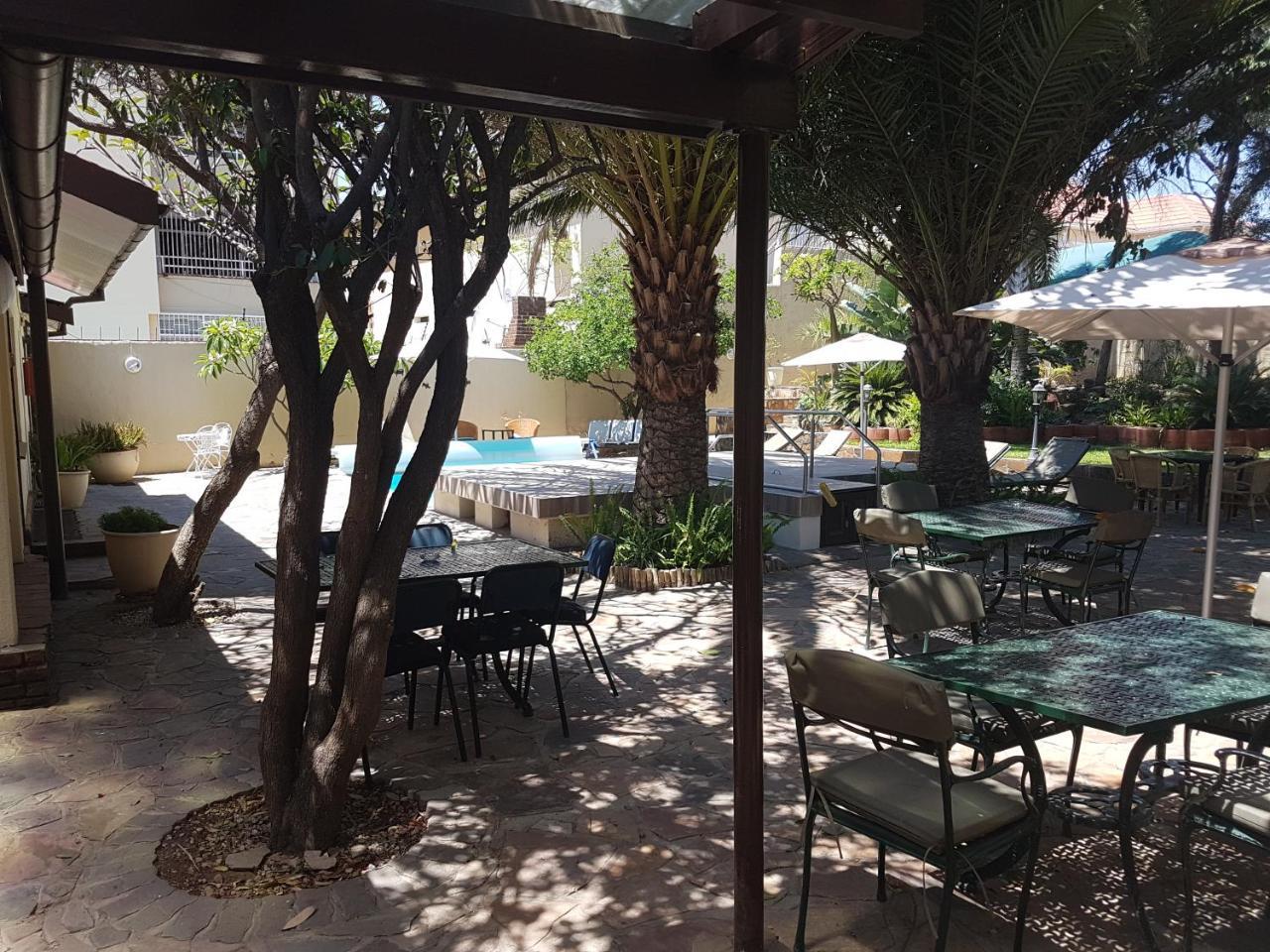 Hotel Pension Steiner Windhoek Eksteriør bilde