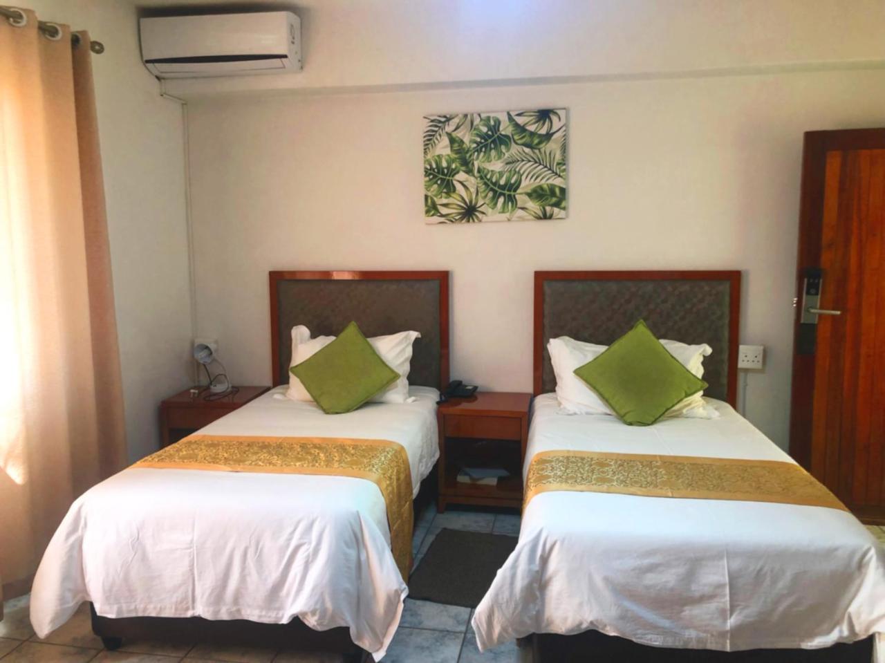 Hotel Pension Steiner Windhoek Eksteriør bilde