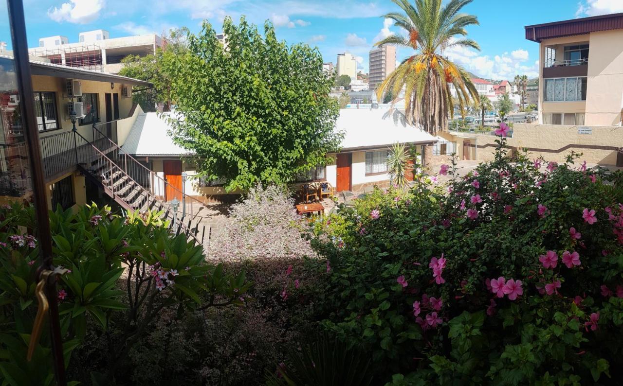 Hotel Pension Steiner Windhoek Eksteriør bilde